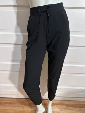 Lululemon License to Train High-Rise Jogger Pant Size 2 Black Stretch $128